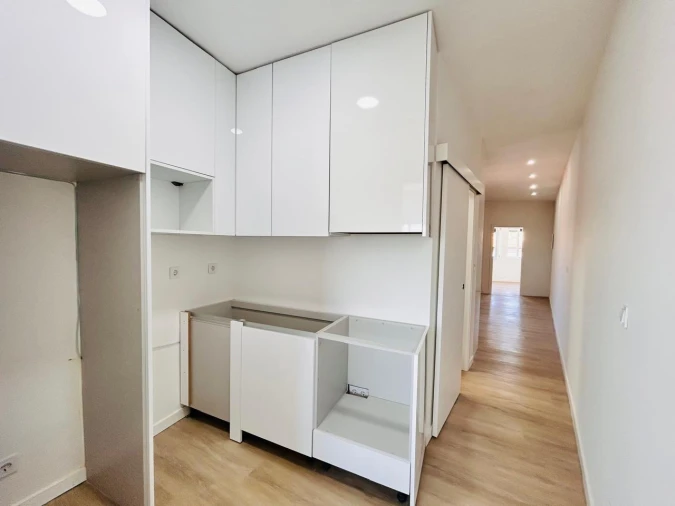 Apartamento T5 para Venda em Pedrouços Foto 14