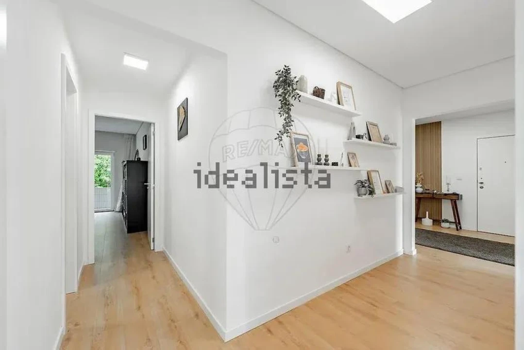 Apartamento T4 para Venda em Creixomil Foto 14