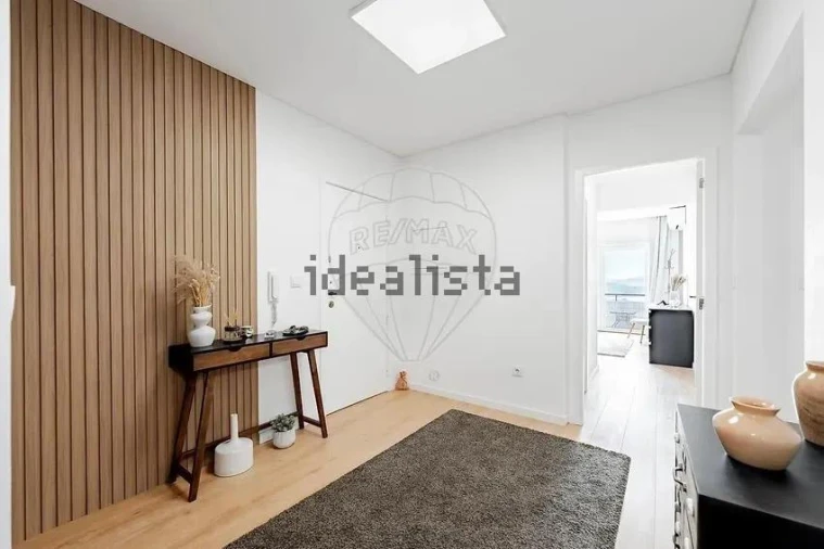 Apartamento T4 para Venda em Creixomil Foto 2