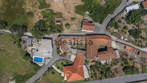 Moradia T5 para Venda em Travassos