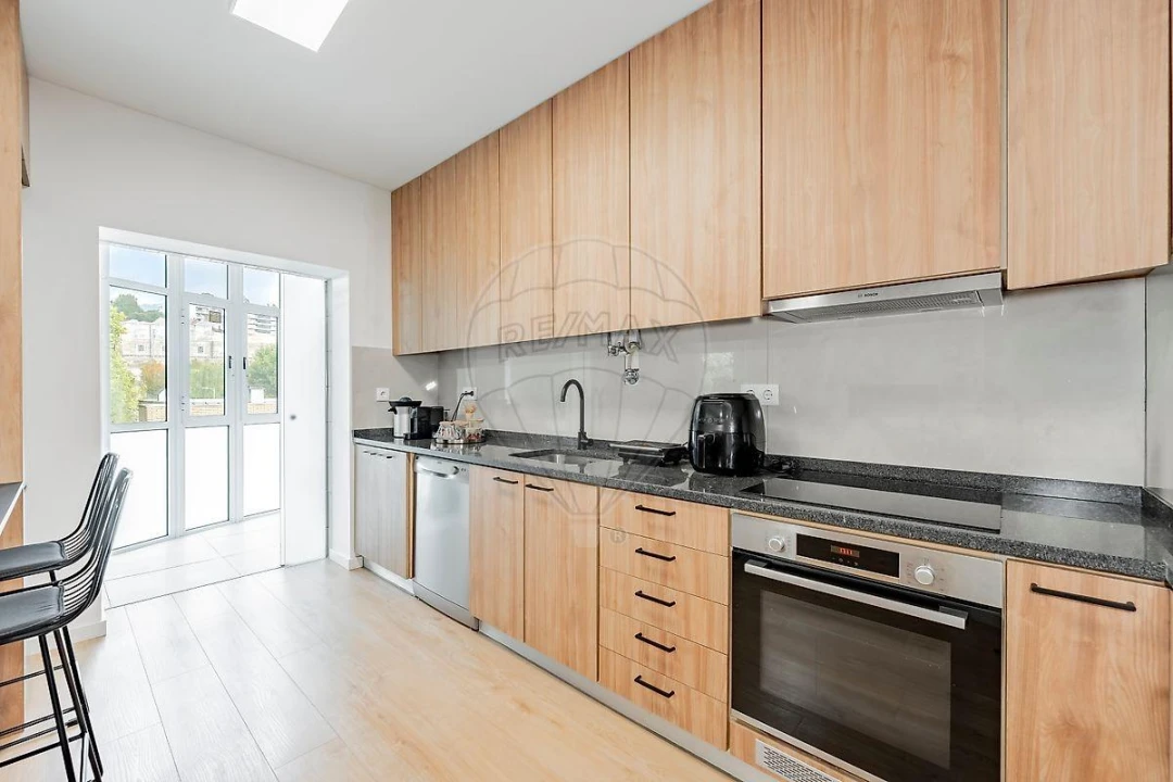 Apartamento T4 para Venda em Creixomil Foto 11