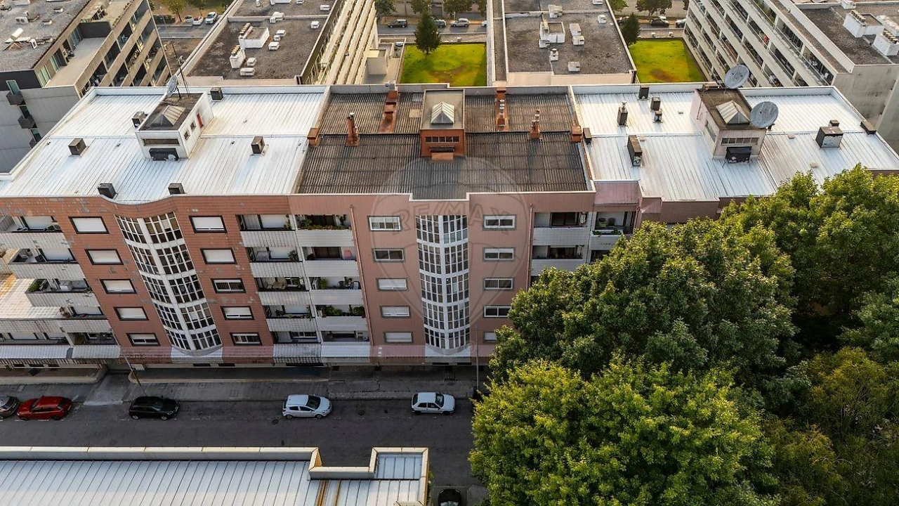 Apartamento T4 para Venda em Creixomil Foto 39