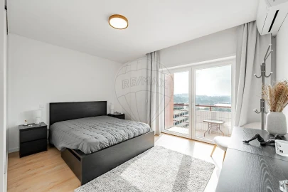Apartamento T4 para Venda em Creixomil
