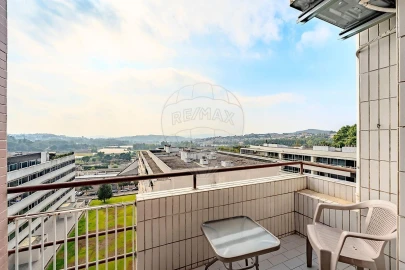 Apartamento T4 para Venda em Creixomil