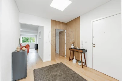 Apartamento T4 para Venda em Creixomil