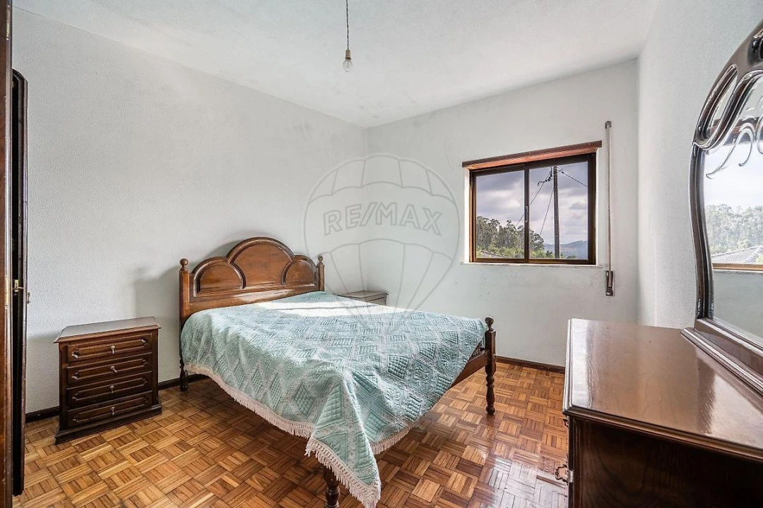 Moradia T2 para Venda em Sobradelo da Goma Foto 1