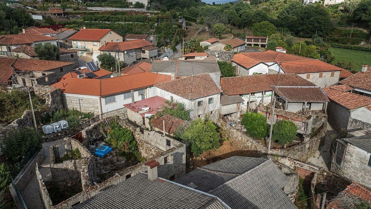 Moradia T2 para Venda em Sobradelo da Goma Foto 6