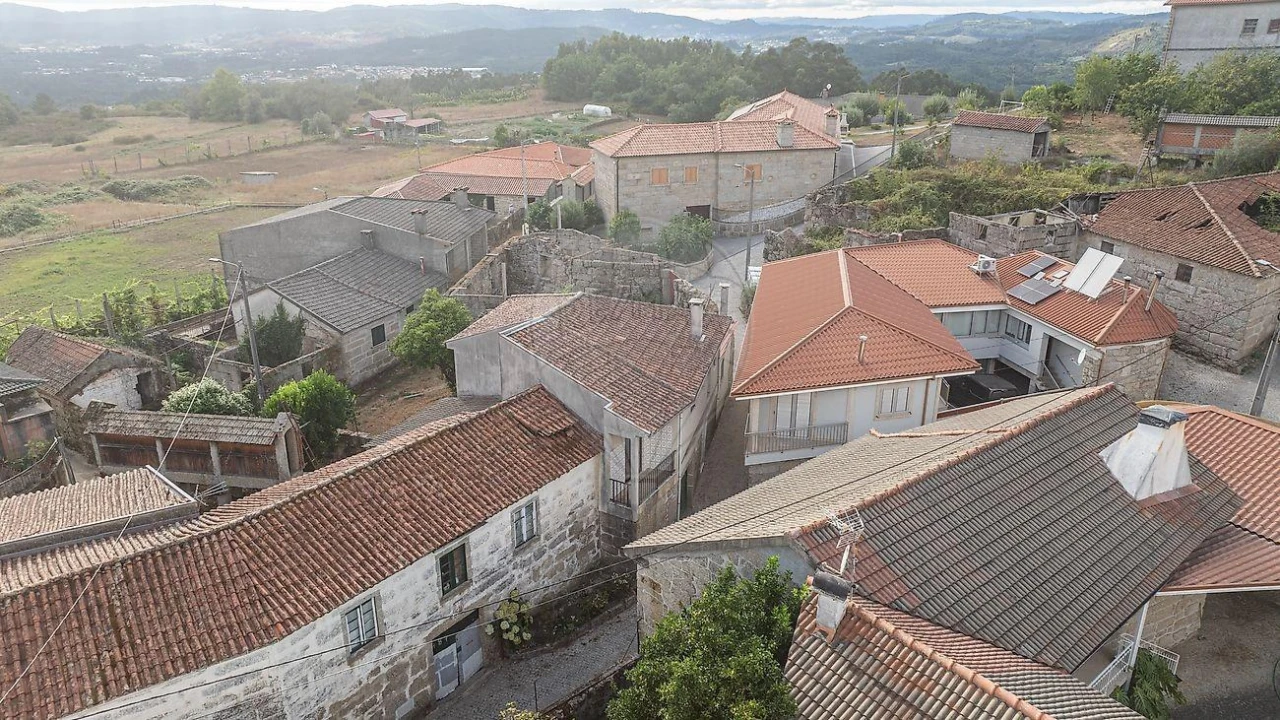 Moradia T2 para Venda em Sobradelo da Goma Foto 9