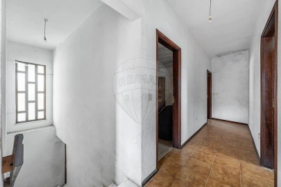 Moradia T2 para Venda em Sobradelo da Goma