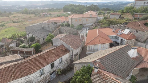 Moradia T2 para Venda em Sobradelo da Goma