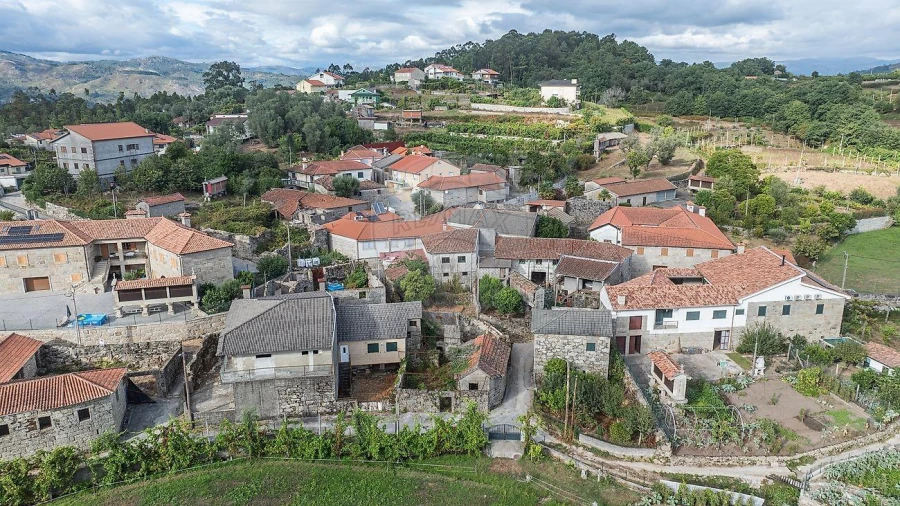 Moradia T2 para Venda em Sobradelo da Goma Foto 8