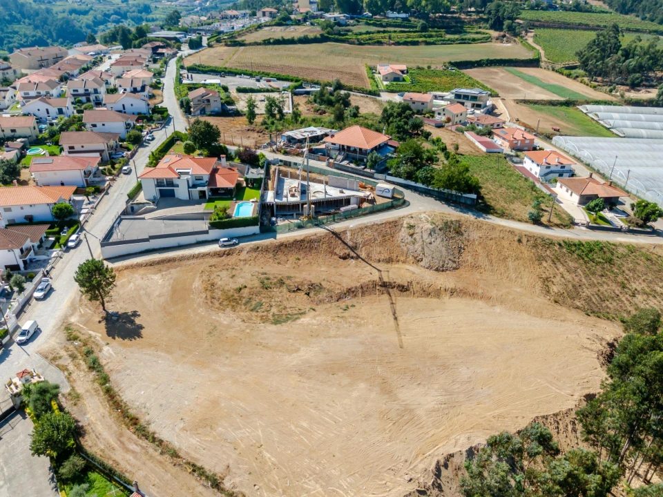 Terreno para Venda em Telões Foto 36