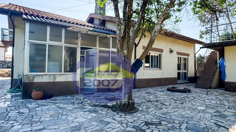 Moradia T3 para Venda em Nogueira da Regedoura