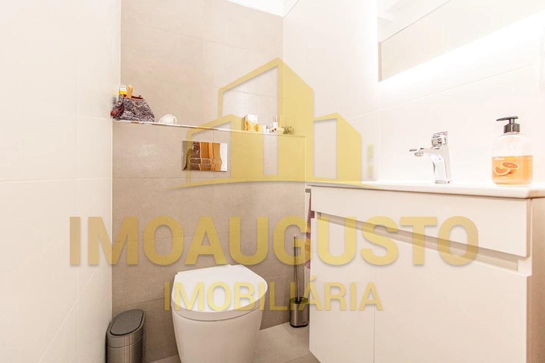 Apartamento T3 para Venda em Guarda Foto 8