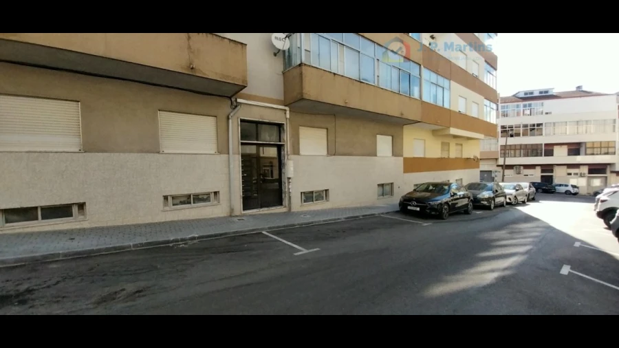 Armazém para Venda em Seixal, Arrentela e Aldeia de Paio Pires