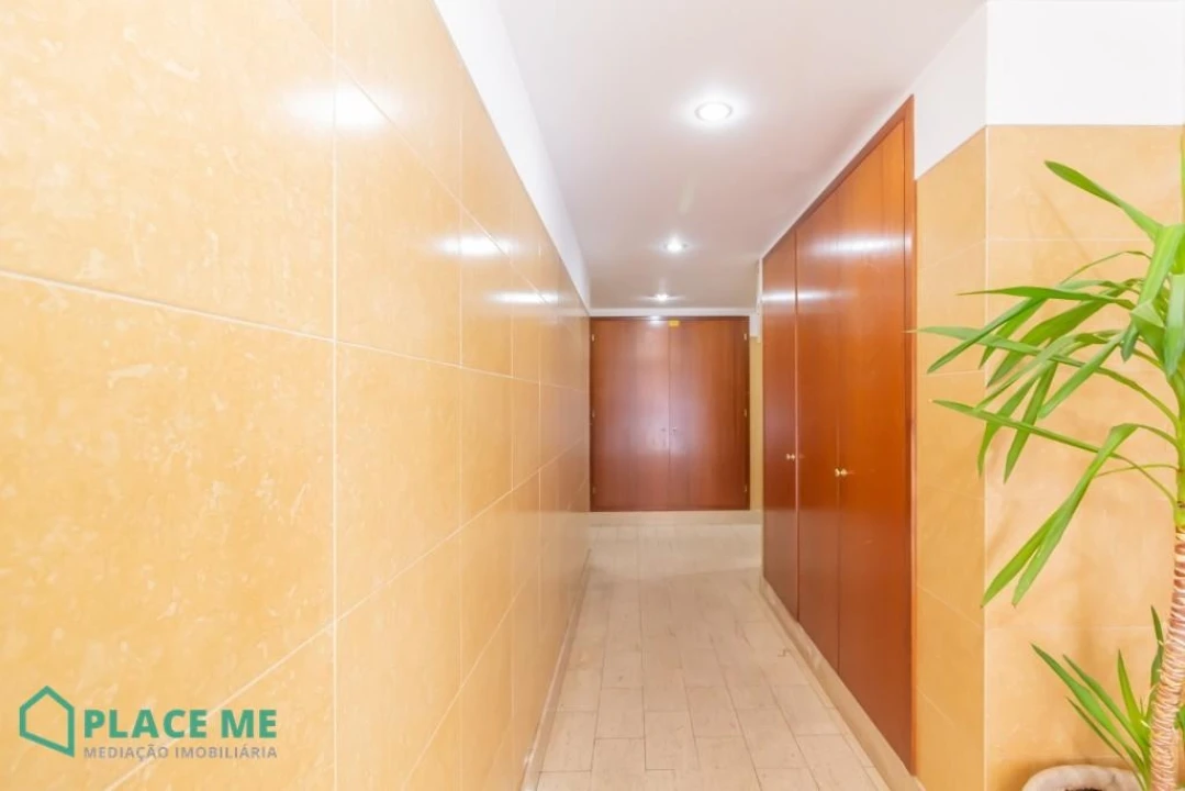 Apartamento T1 para Arrendamento em Nogueira, Fraião e Lamaçães Foto 4