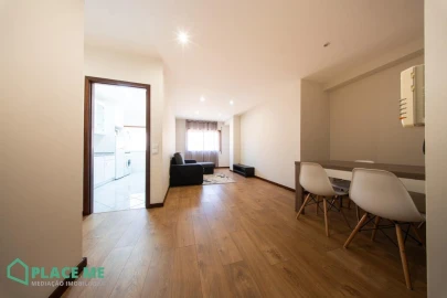 Apartamento T1 para Arrendamento em Nogueira, Fraião e Lamaçães