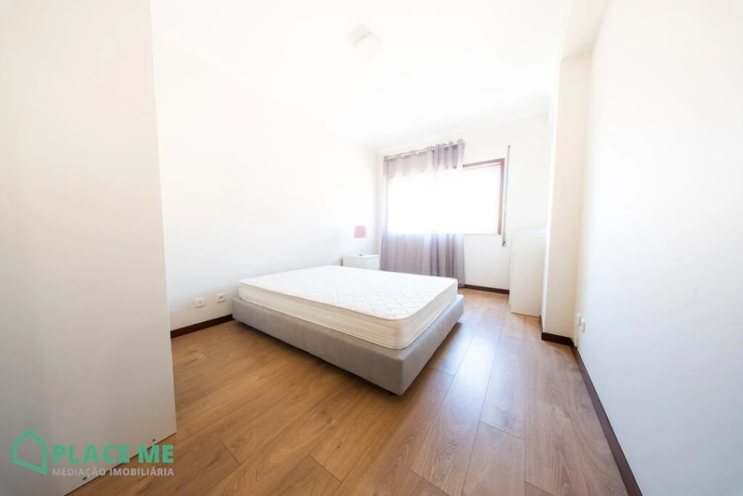Apartamento T1 para Arrendamento em Nogueira, Fraião e Lamaçães Foto 13