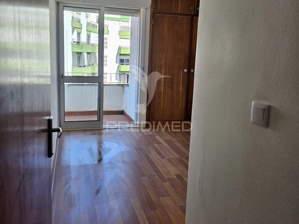 Apartamento T3 para Venda em Portimão Foto 16
