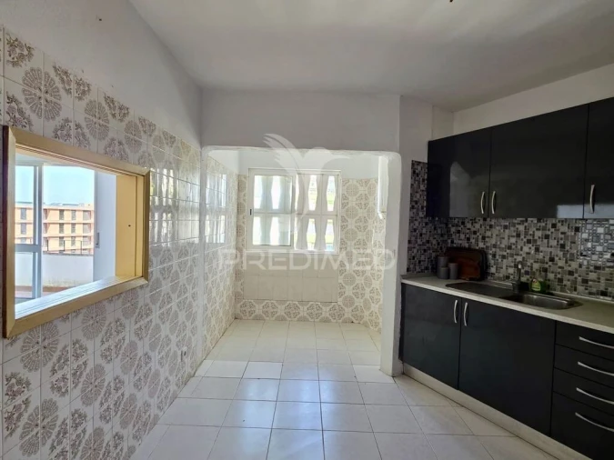 Apartamento T3 para Venda em Portimão Foto 5