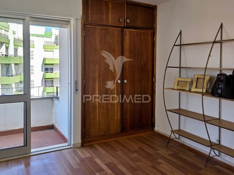 Apartamento T3 para Venda em Portimão Foto 17