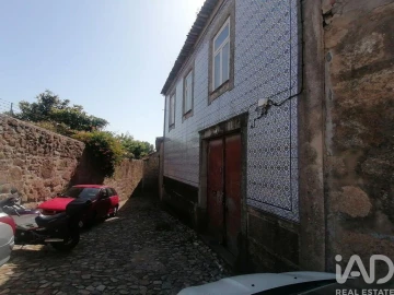 Moradia para Venda em Custóias, Leça do Balio e Guifões