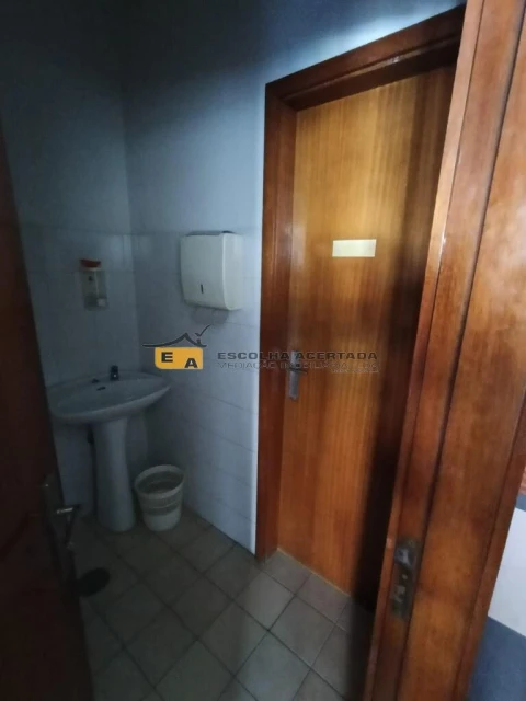 Loja para Venda em Perafita, Lavra e Santa Cruz do Bispo