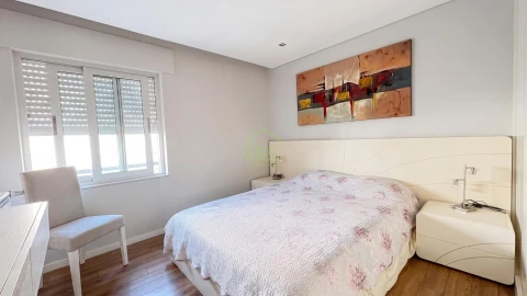 Apartamento T2 para Venda em Póvoa de Varzim, Beiriz e Argivai