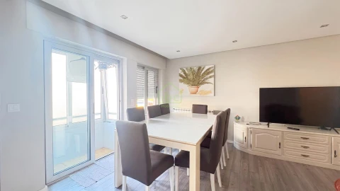 Apartamento T2 para Venda em Póvoa de Varzim, Beiriz e Argivai