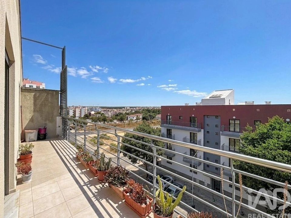 Apartamento T3 para Venda em Seixal, Arrentela e Aldeia de Paio Pires Foto 14