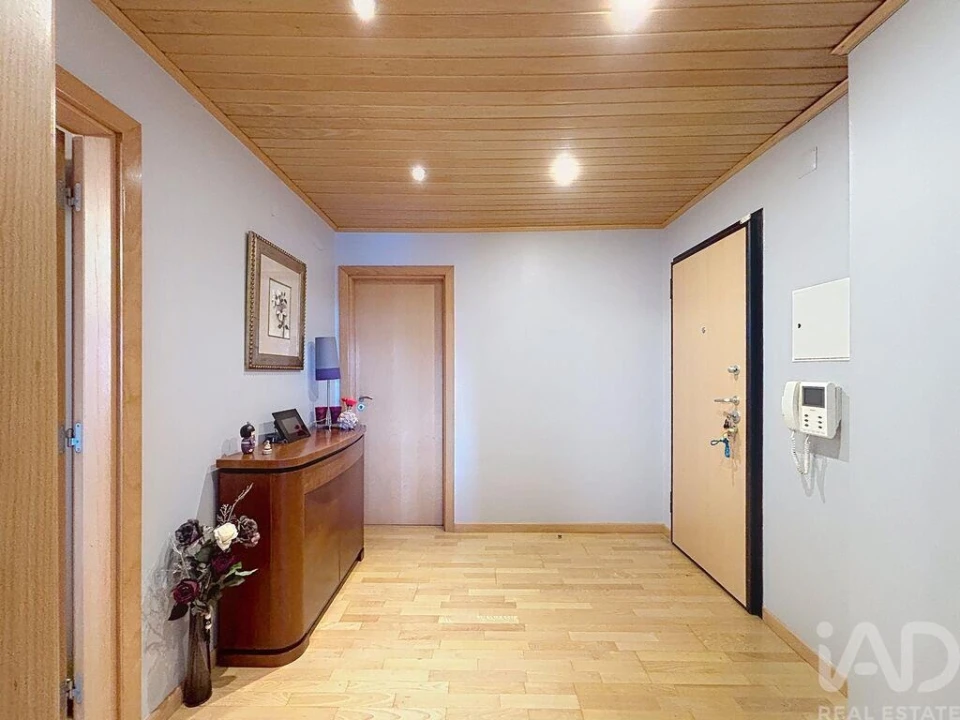 Apartamento T3 para Venda em Seixal, Arrentela e Aldeia de Paio Pires Foto 17