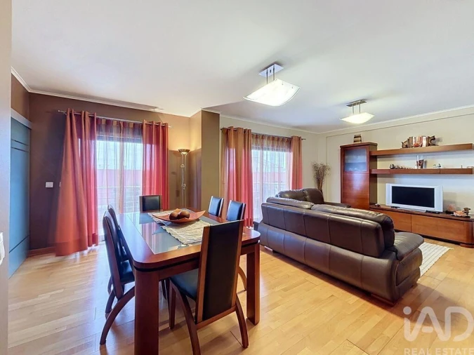 Apartamento T3 para Venda em Seixal, Arrentela e Aldeia de Paio Pires Foto 2