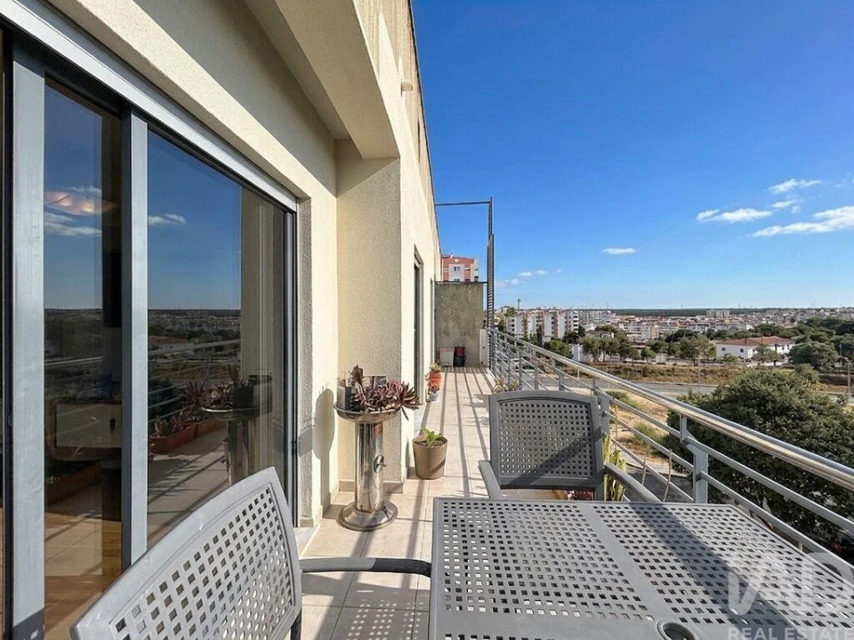 Apartamento T3 para Venda em Seixal, Arrentela e Aldeia de Paio Pires Foto 13
