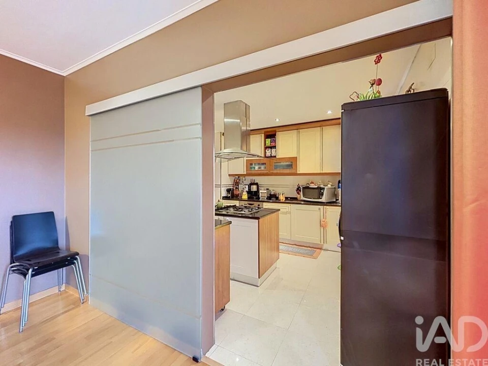 Apartamento T3 para Venda em Seixal, Arrentela e Aldeia de Paio Pires Foto 6