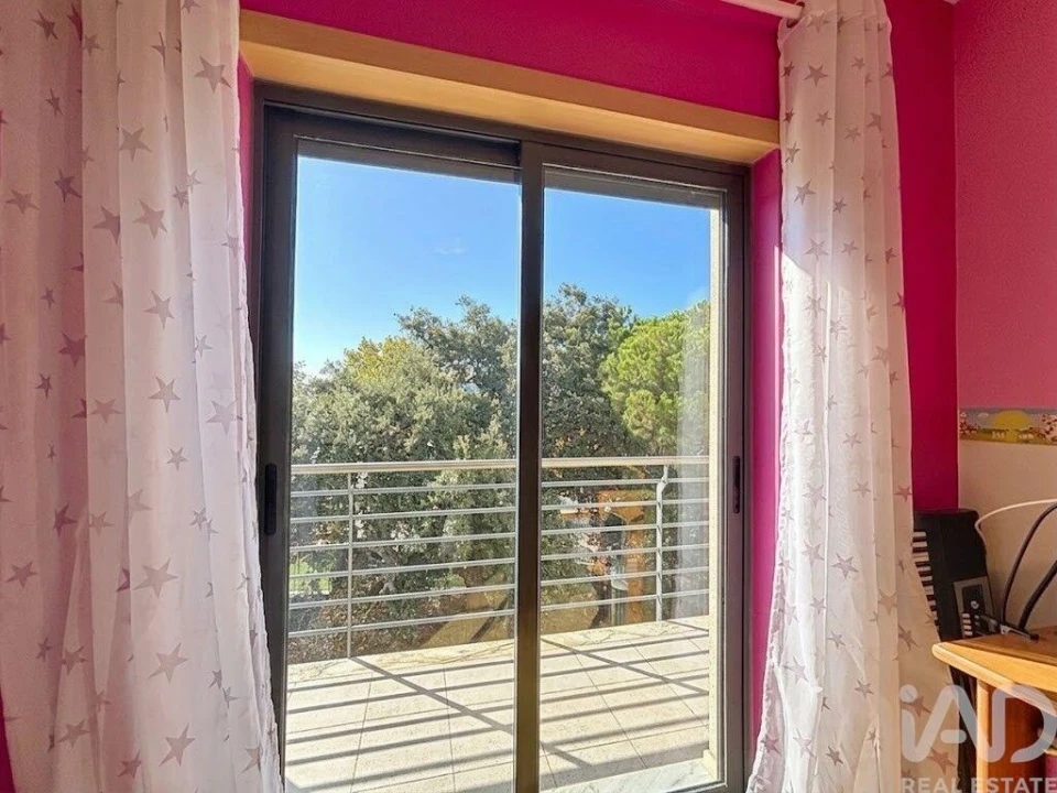 Apartamento T3 para Venda em Seixal, Arrentela e Aldeia de Paio Pires Foto 25
