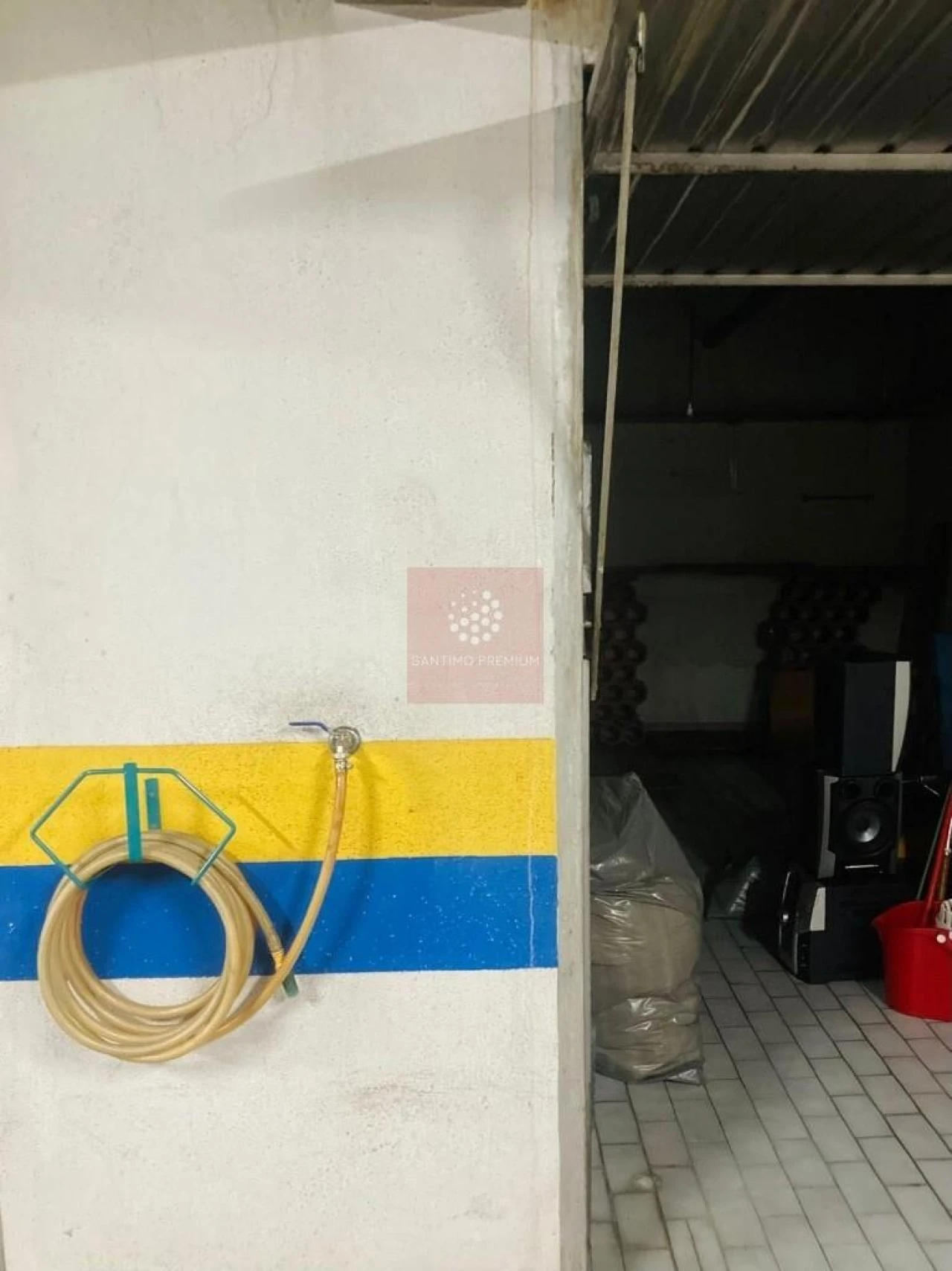 Garagem para Arrendamento em Mina de Água Foto 15