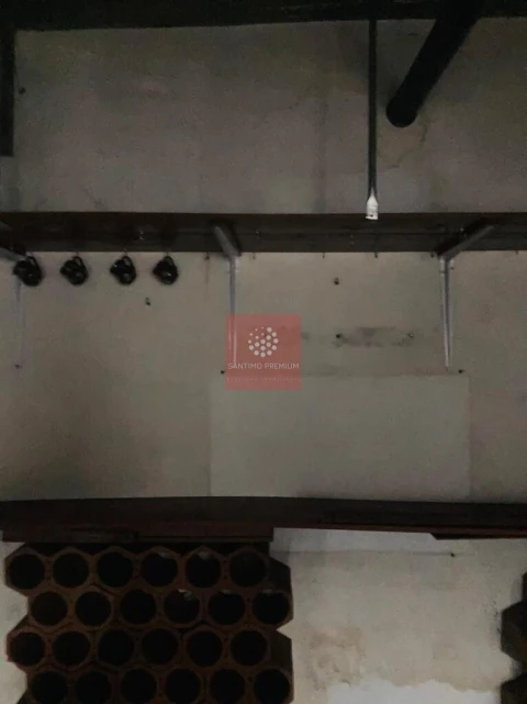 Garagem para Arrendamento em Mina de Água
