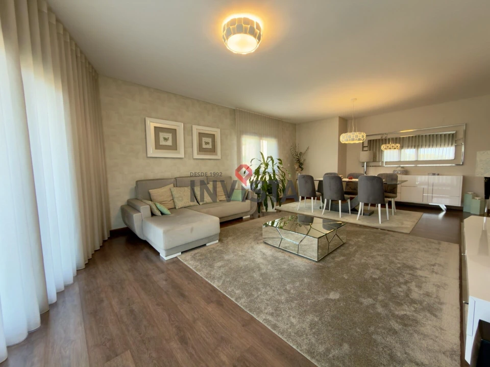 Apartamento T3 para Venda em Alverca do Ribatejo e Sobralinho Foto 1