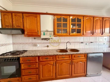 Apartamento T2 para Venda em Corroios