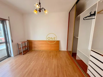 Apartamento T2 para Venda em Corroios