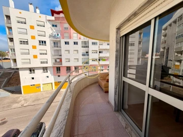 Apartamento T2 para Venda em Corroios