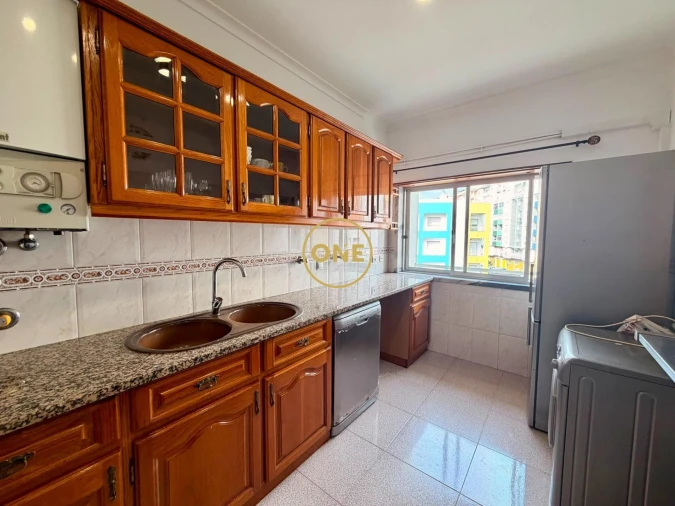 Apartamento T2 para Venda em Corroios Foto 25