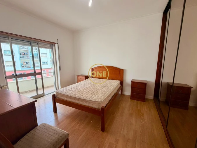 Apartamento T2 para Venda em Corroios Foto 8