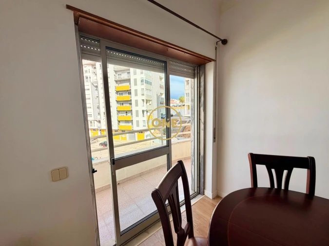 Apartamento T2 para Venda em Corroios Foto 17