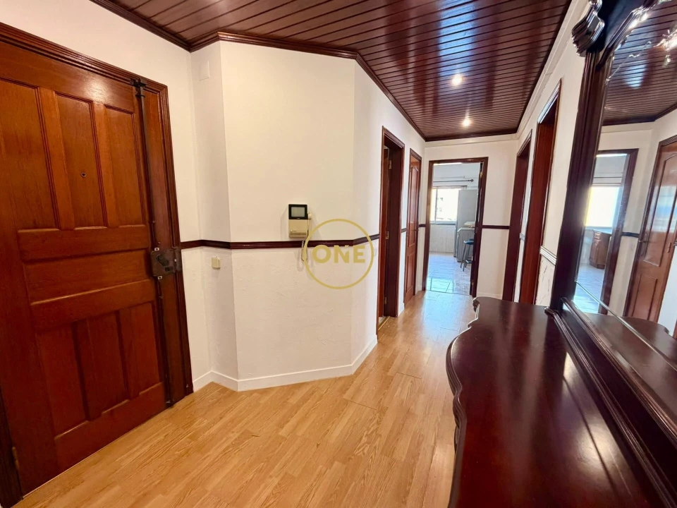 Apartamento T2 para Venda em Corroios Foto 13