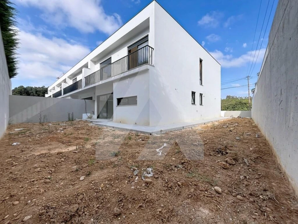 Moradia T3 para Venda em Santa Maria da Feira, Travanca, Sanfins e Espargo Foto 23