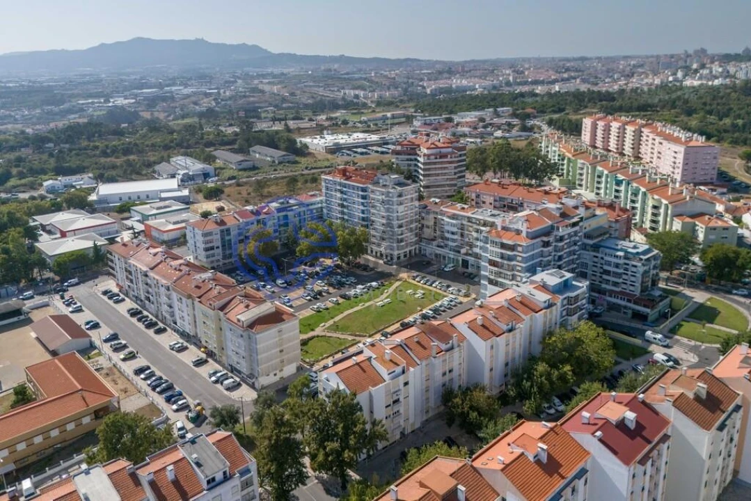 Apartamento T3 para Venda em Cacém e São Marcos Foto 1