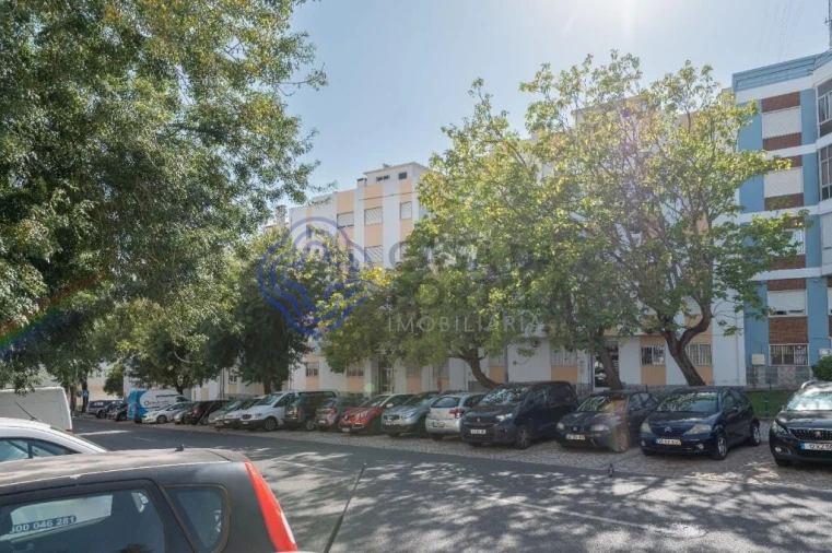Apartamento T3 para Venda em Cacém e São Marcos Foto 9