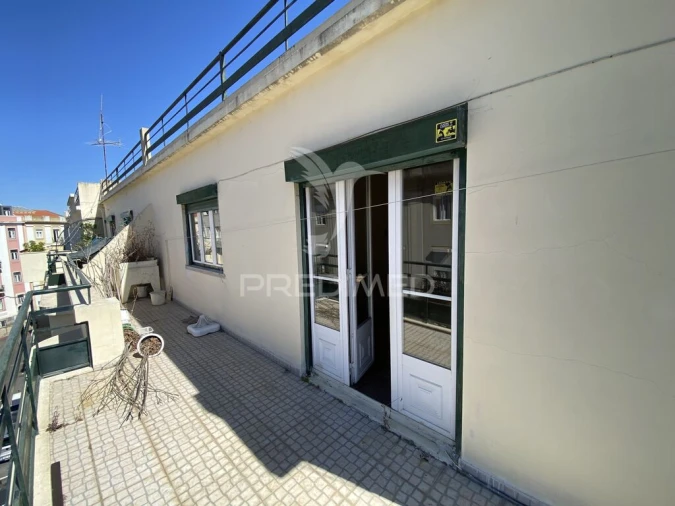 Apartamento T3 para Venda em Arroios Foto 2