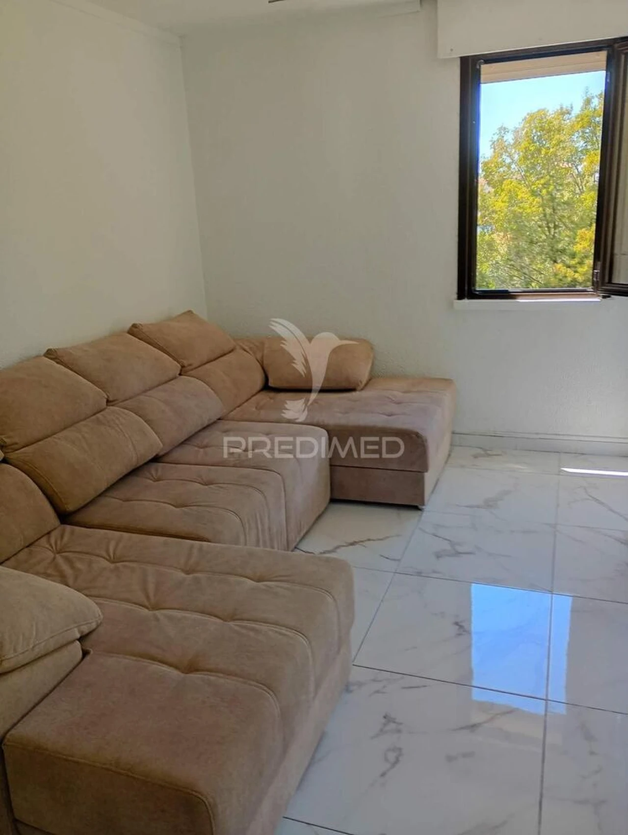 Apartamento T3 para Venda em Massamá e Monte Abraão Foto 2